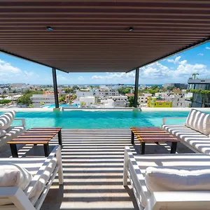 https://condo-arena-rooftop-with-ocean-views-at-arenis-condos.quintano-roohotels.com